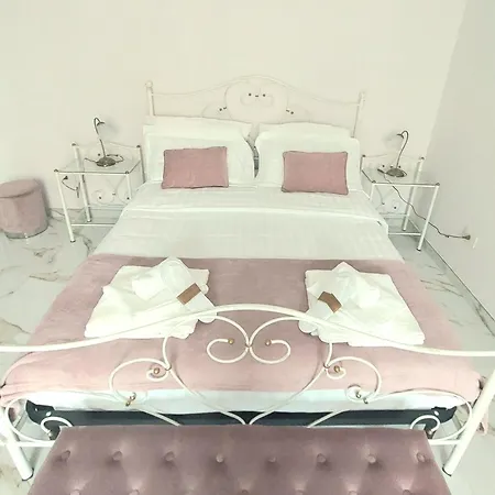 Anna's Deluxe With Terrace - Ecores Valesium Apartment Lecce