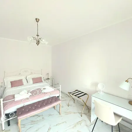 Anna's Deluxe With Terrace - Ecores Valesium Apartment